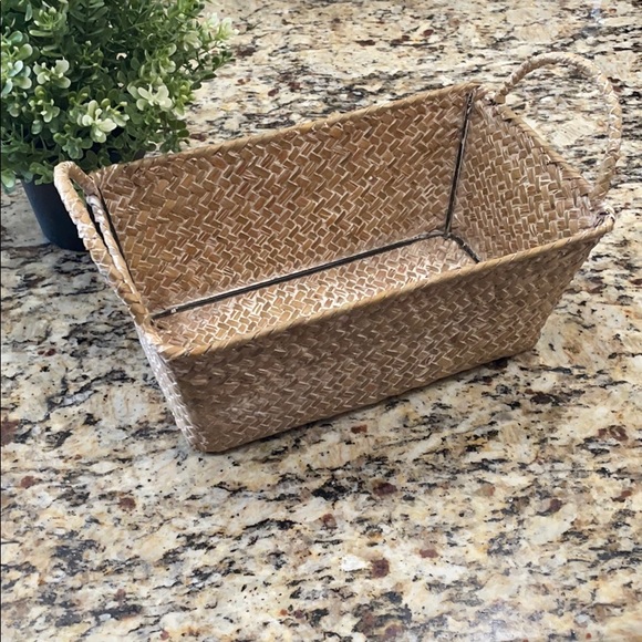 Basket with Handles - Picture 13 of 13